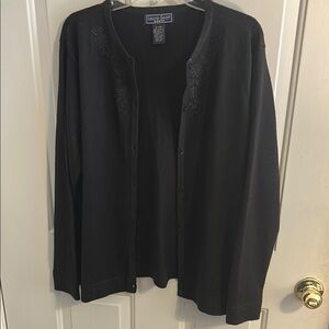 Classic Black Laura Scott women’s Sweater